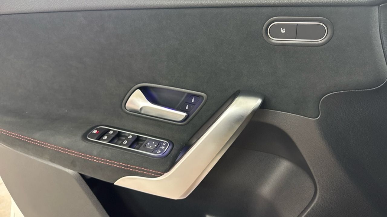 mercedes-clase-a-a-180-d-imagen-22