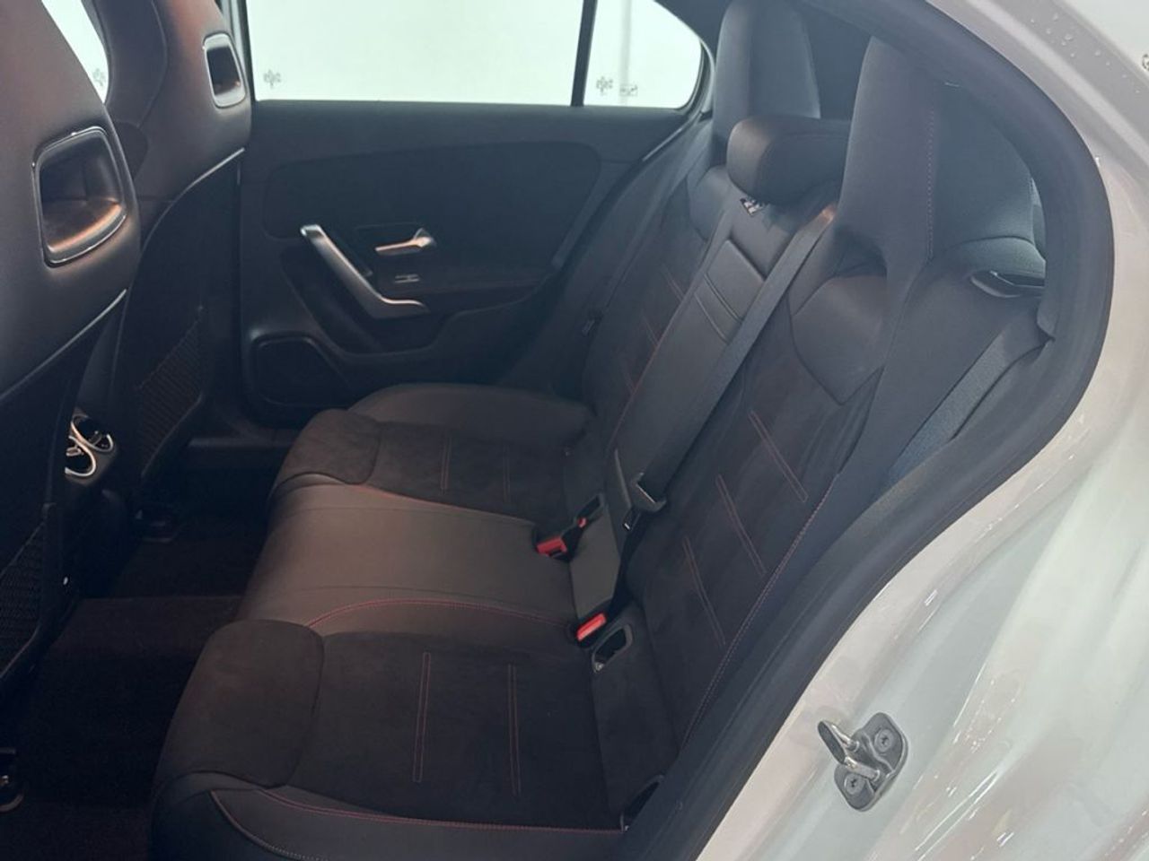 mercedes-clase-a-a-180-d-imagen-10