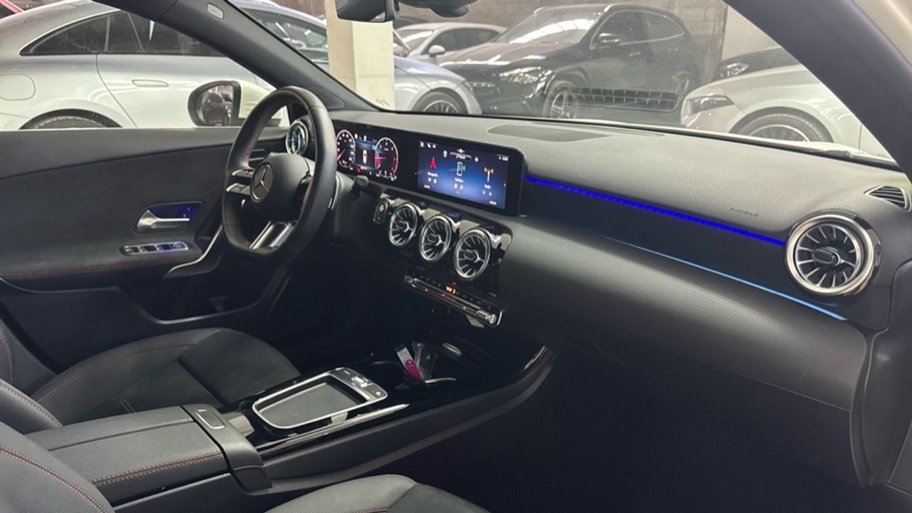 mercedes-clase-a-a-180-d-imagen-9