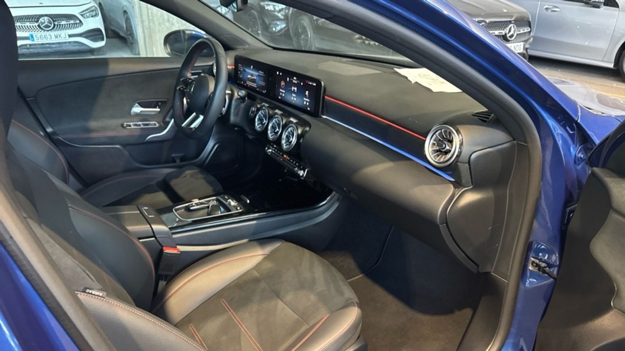 mercedes-clase-a-a-180-d-imagen-9
