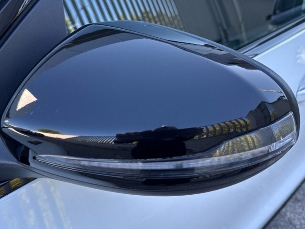 mercedes-eqa-250+-+-amg-line-imagen-15