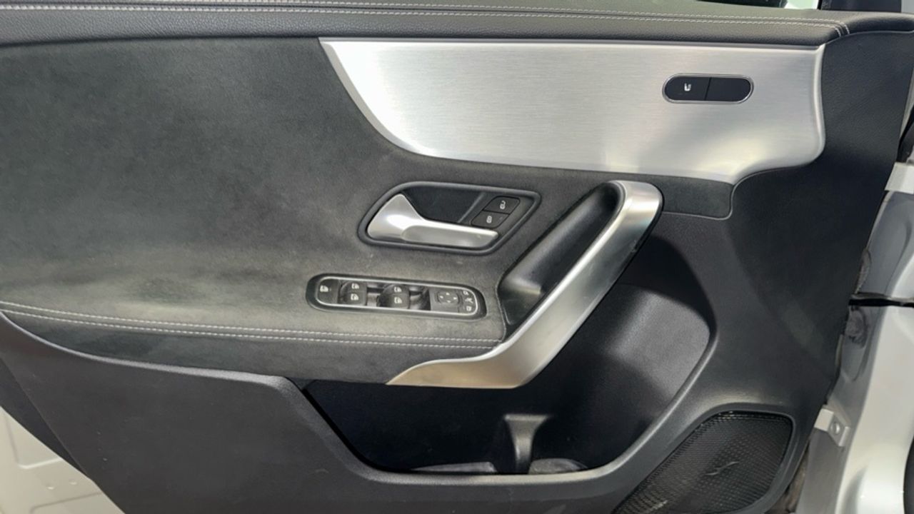 mercedes-clase-a-a-180-d-imagen-21