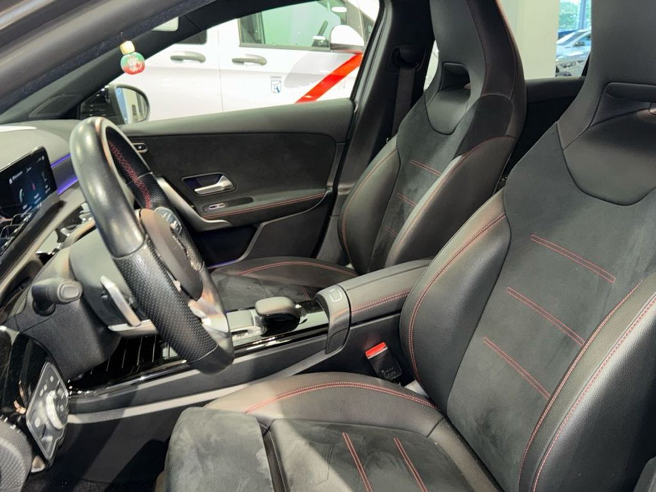 mercedes-clase-a-a-180-d-imagen-6