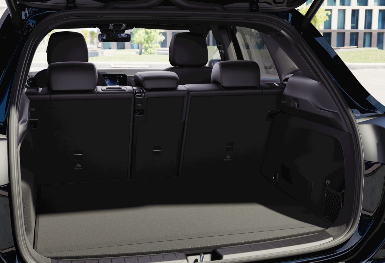 mercedes-eqa-250-amg-line-imagen-12