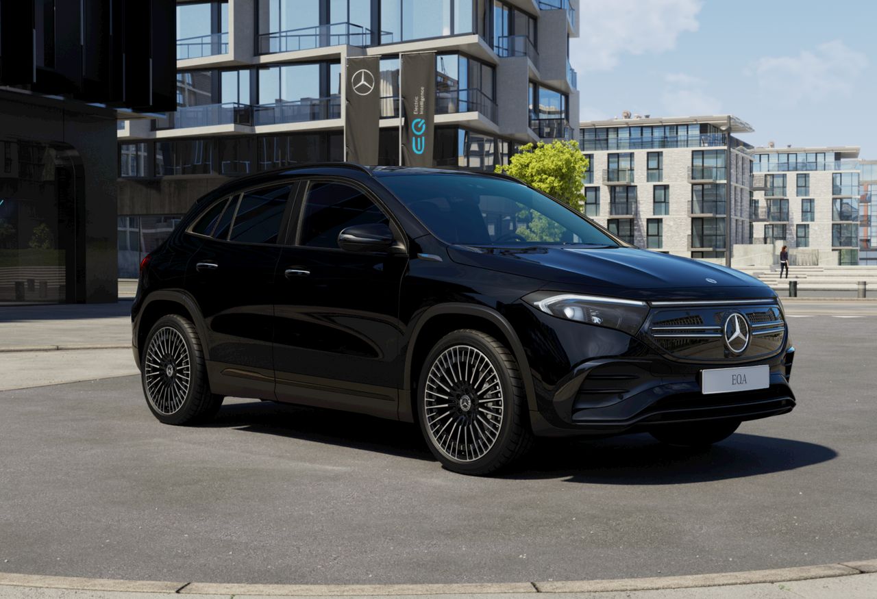 mercedes-eqa-250-amg-line-imagen-2