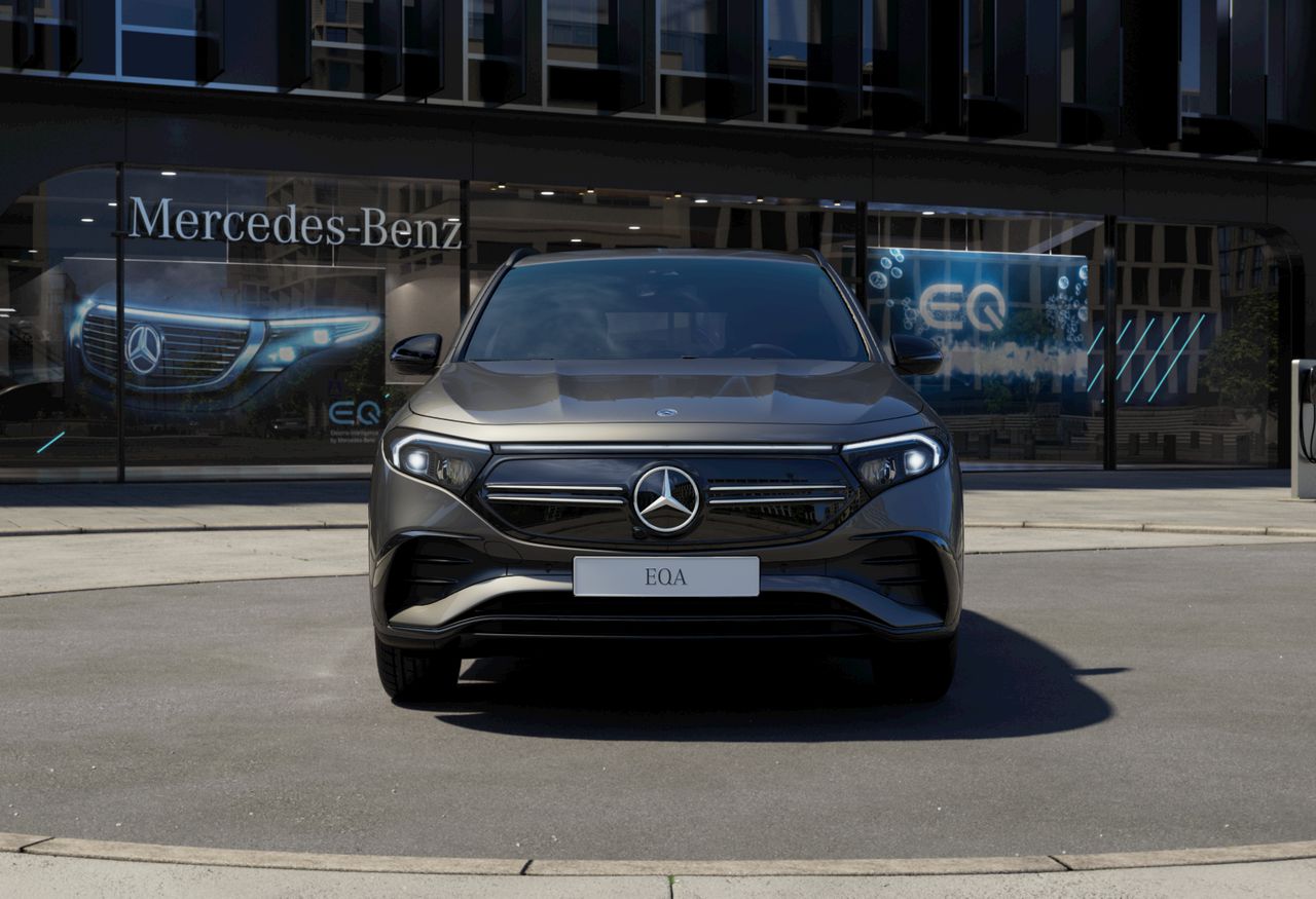 mercedes-eqa-250-amg-line-imagen-1