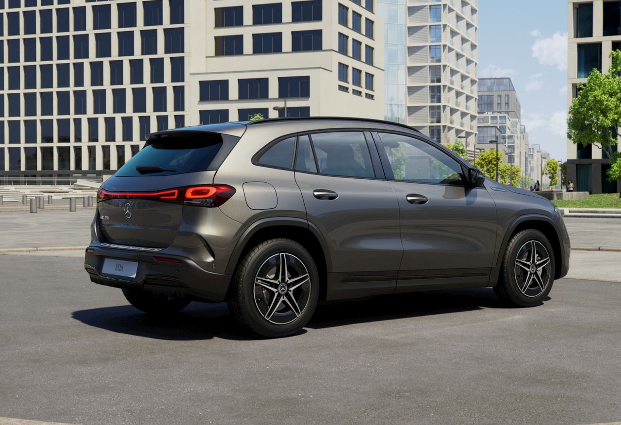 mercedes-eqa-250-amg-line-imagen-4