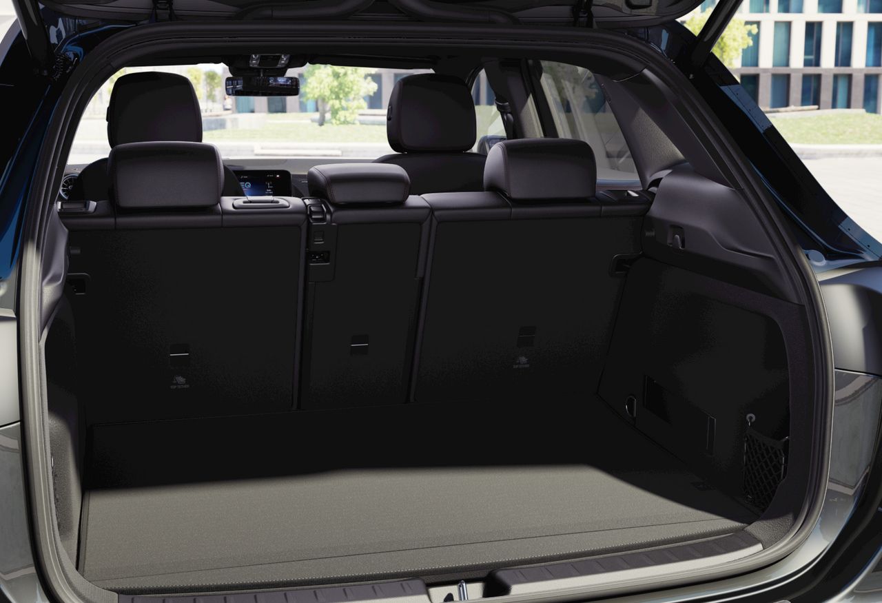 mercedes-eqa-250-amg-line-imagen-12