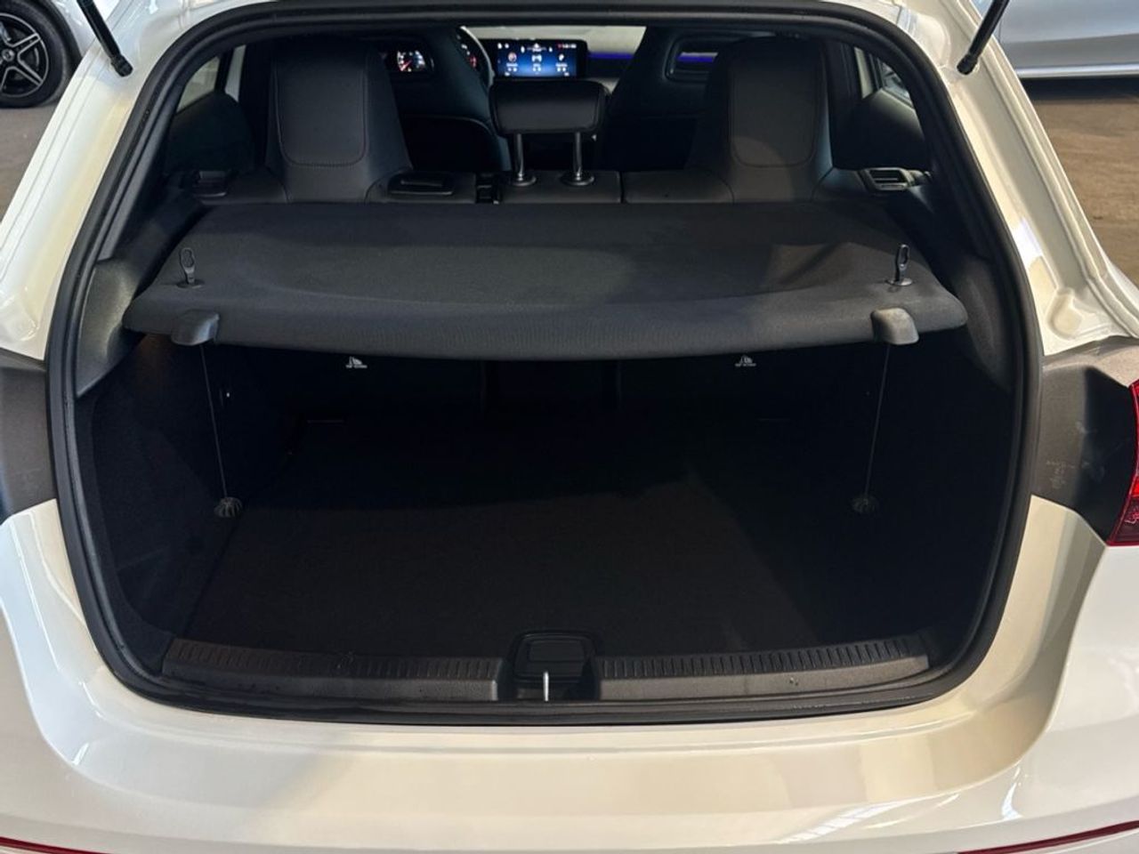 mercedes-clase-a-a-200-d-imagen-13