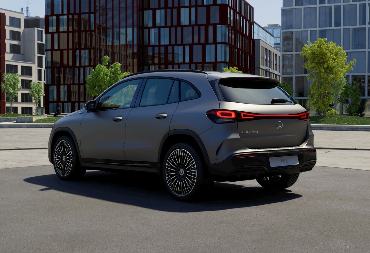mercedes-eqa-250-amg-line-imagen-6