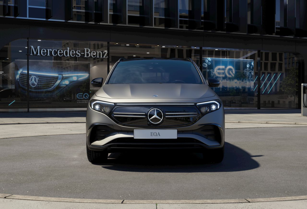 mercedes-eqa-250-amg-line-imagen-1