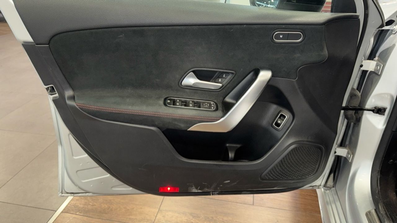 mercedes-clase-a-a-200-d-sedan-imagen-20