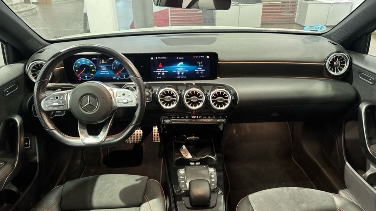 mercedes-clase-a-a-200-d-sedan-imagen-7