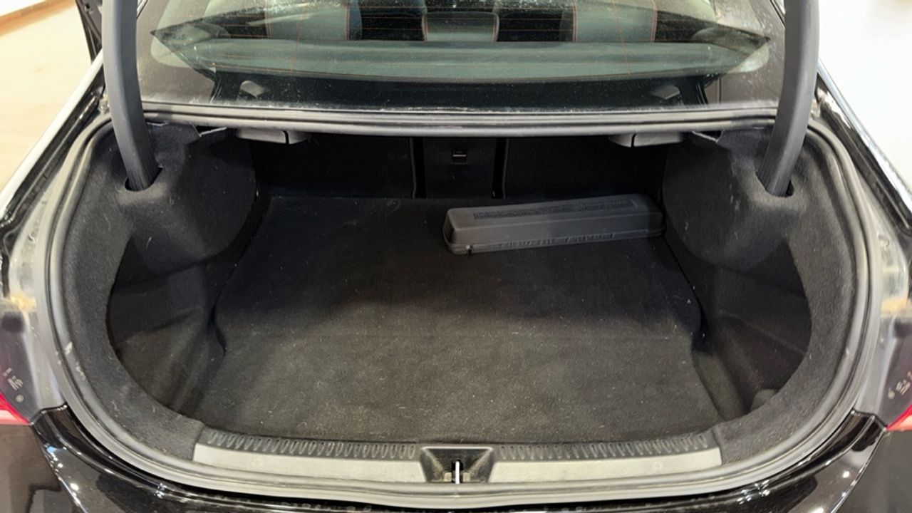 mercedes-clase-a-a-250-e-sedan-imagen-12