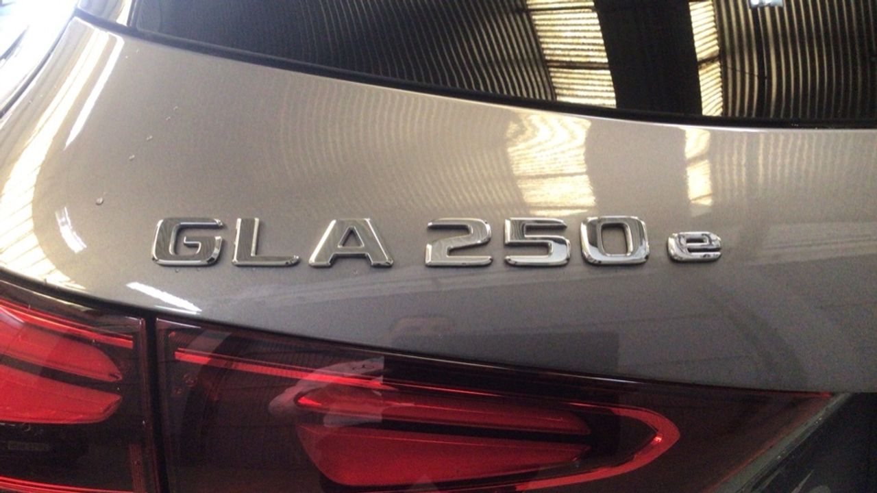 mercedes-gla-gla-250-e-imagen-11