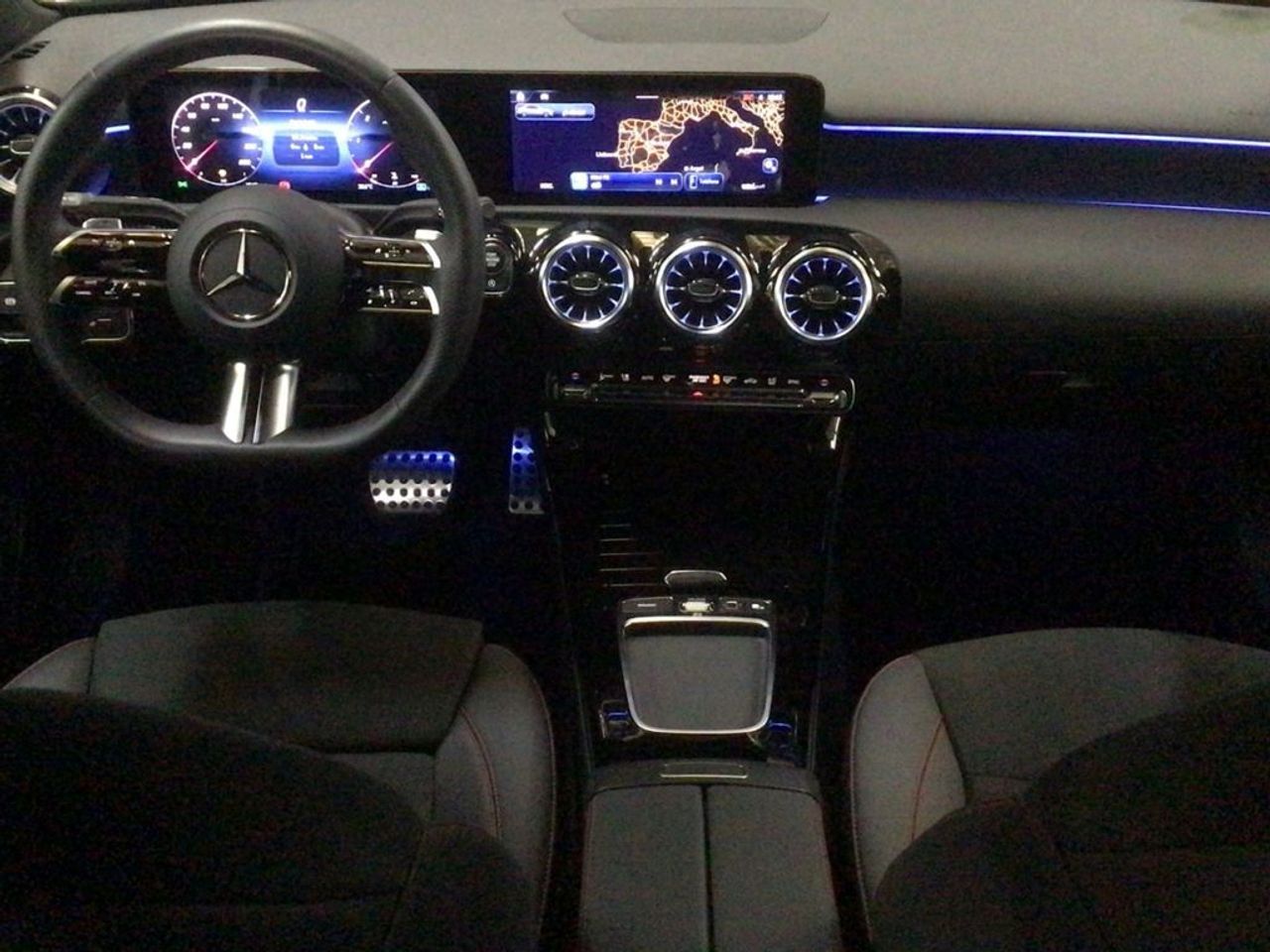 mercedes-clase-a-a-180-d-imagen-7