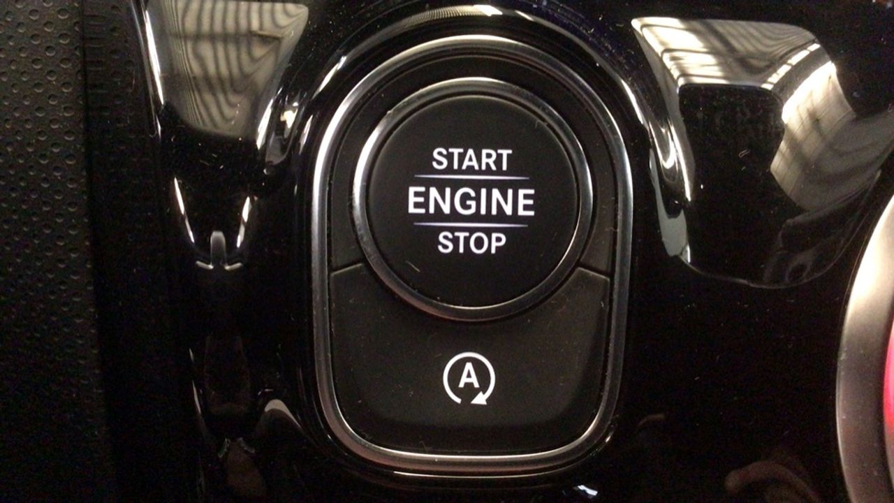 mercedes-clase-a-sedan-a-200-imagen-21