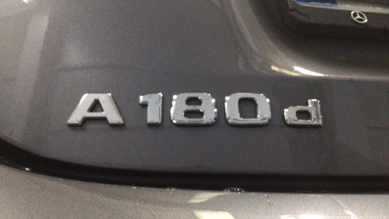 mercedes-clase-a-a-180-d-imagen-11