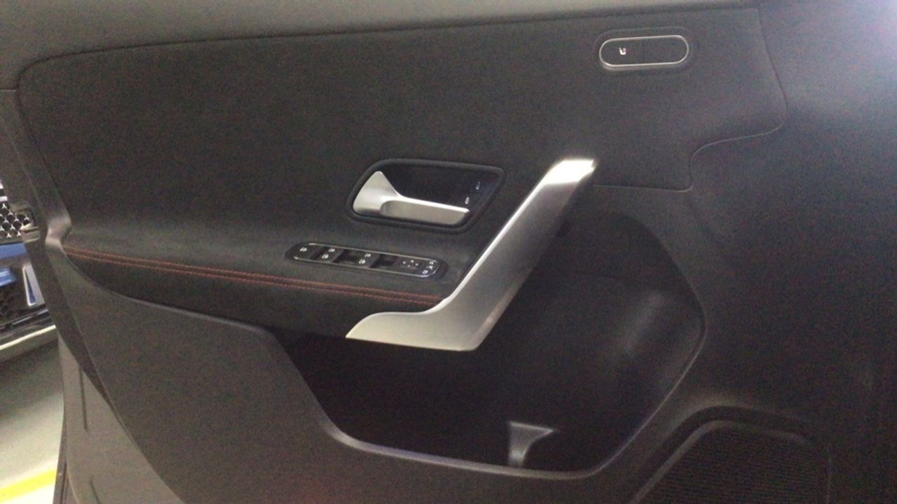 mercedes-clase-a-a-180-d-imagen-21