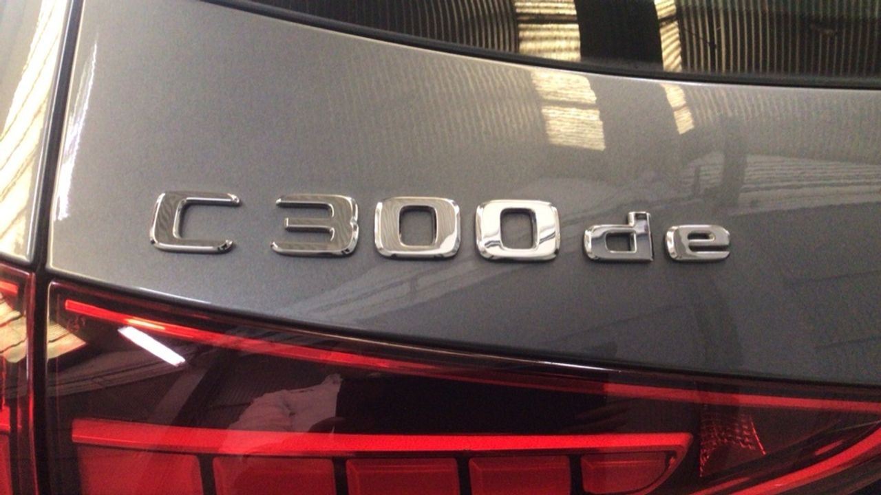mercedes-clase-c-c-300-d-e-eq-estate-imagen-11
