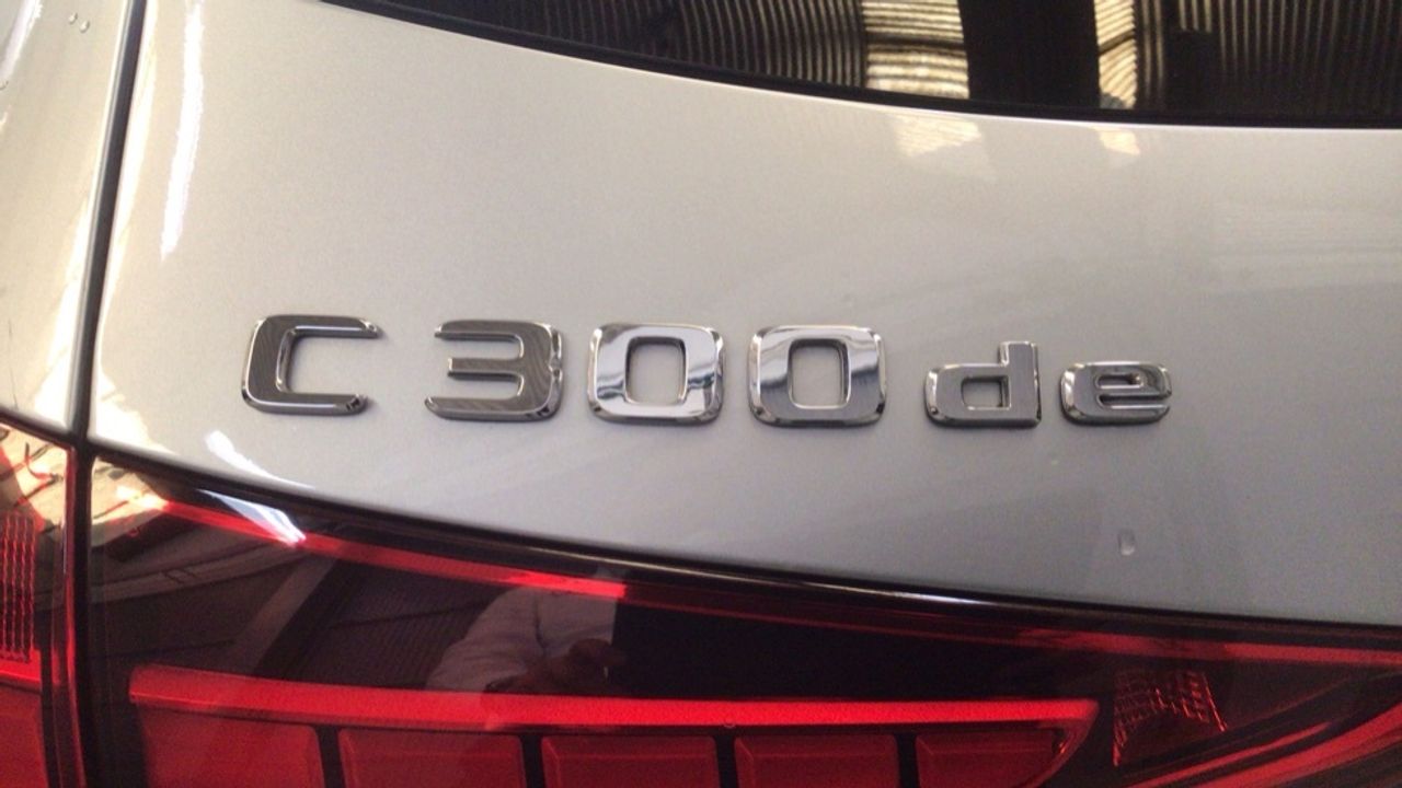 mercedes-clase-c-c-300-d-e-estate-imagen-11