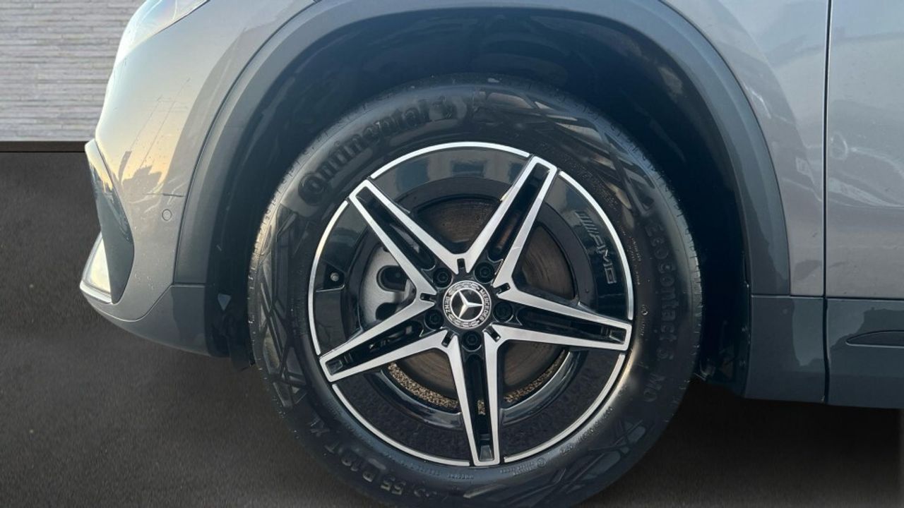 mercedes-eqa-250+-+-amg-line-imagen-4