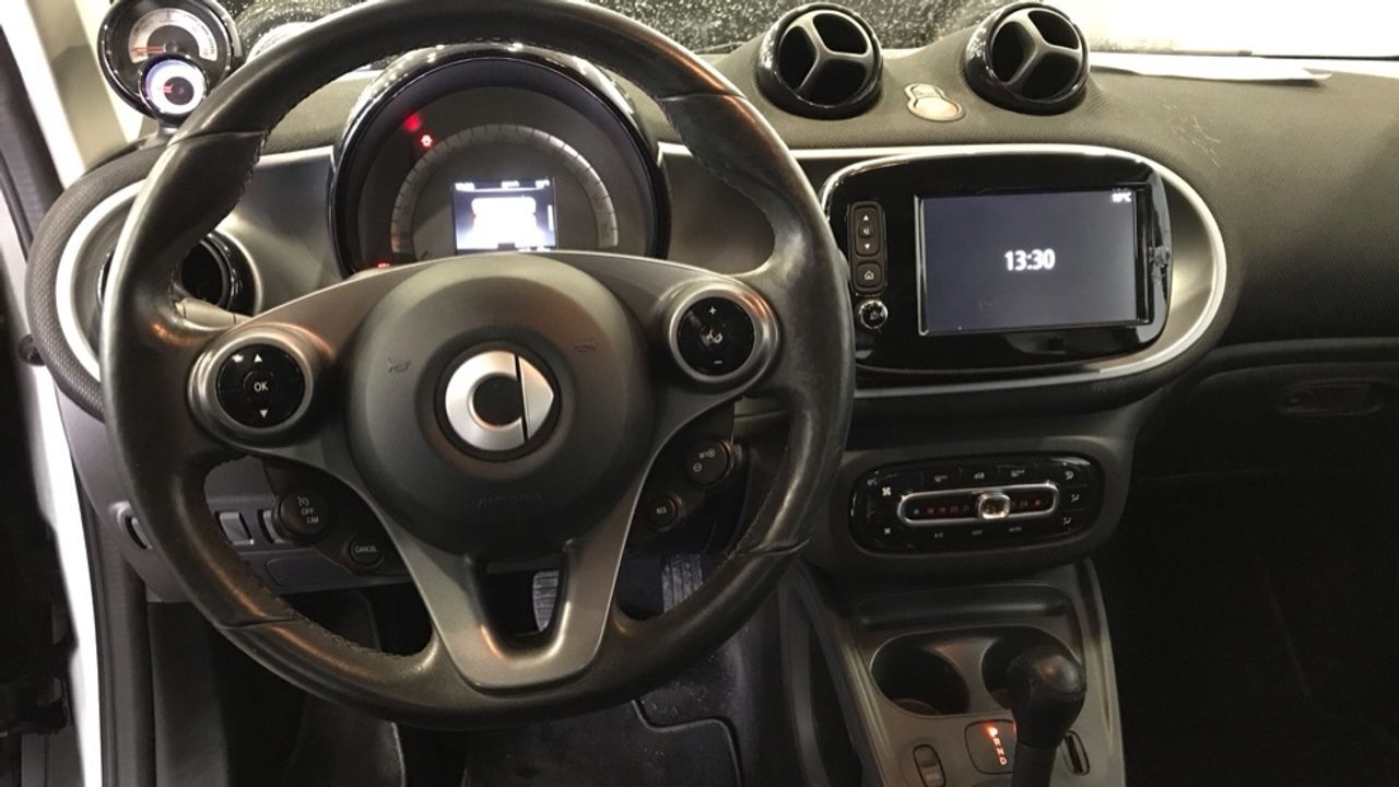 smart-fortwo-60kw81cv-eq-coupe-imagen-8