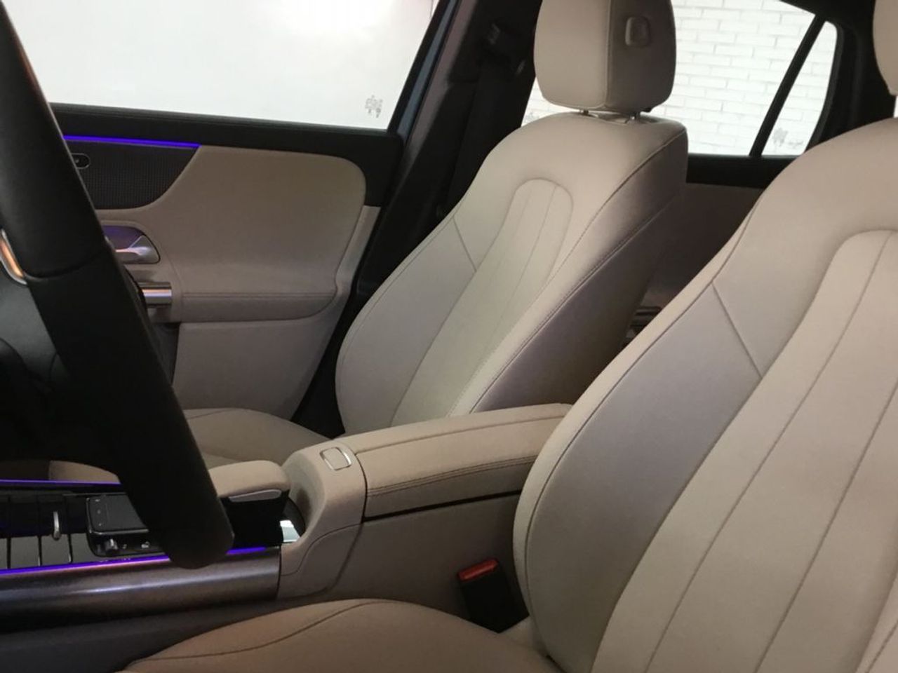 mercedes-eqa-eqa-300-4matic-imagen-6