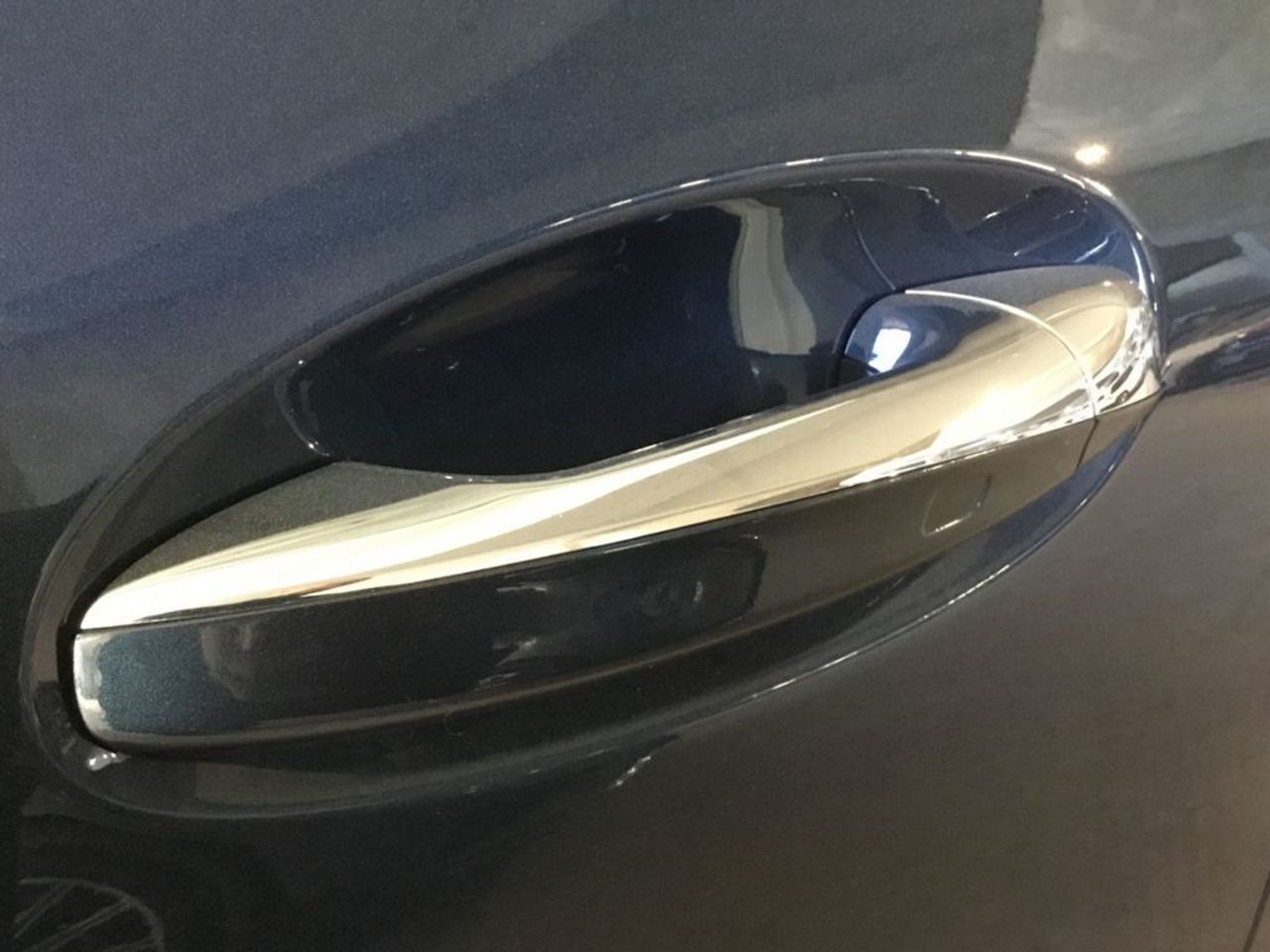 mercedes-eqa-eqa-300-4matic-imagen-12
