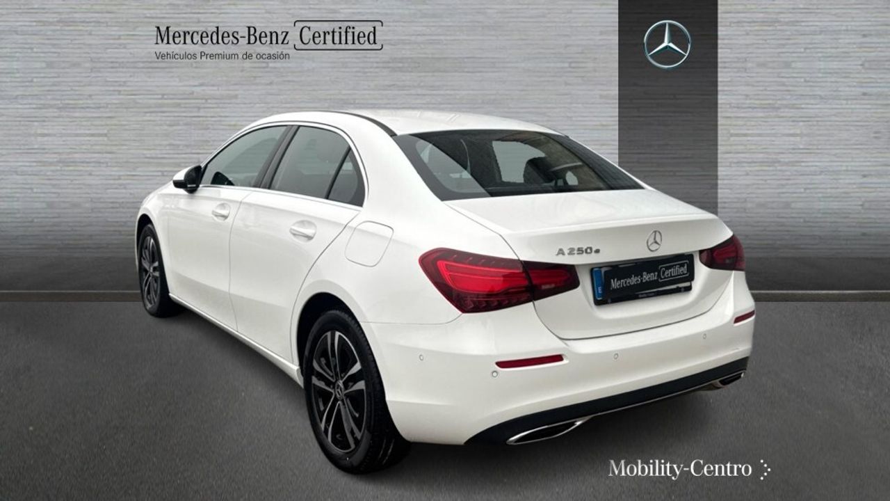 mercedes-clase-a-a-250-e-con-tecnologia-hibrida-eq-sedan-imagen-3