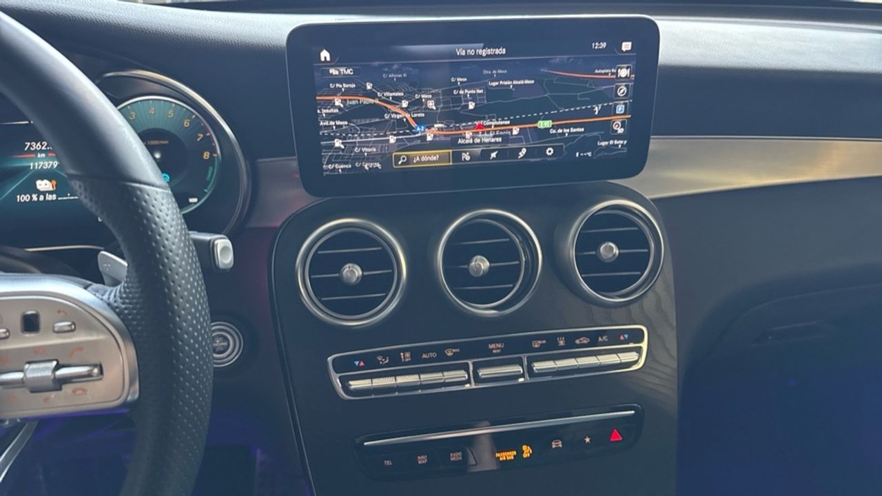 mercedes-glc-glc-300-e-4matic-imagen-19