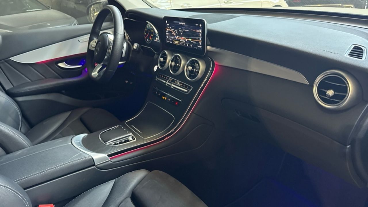 mercedes-glc-glc-300-e-4matic-imagen-9