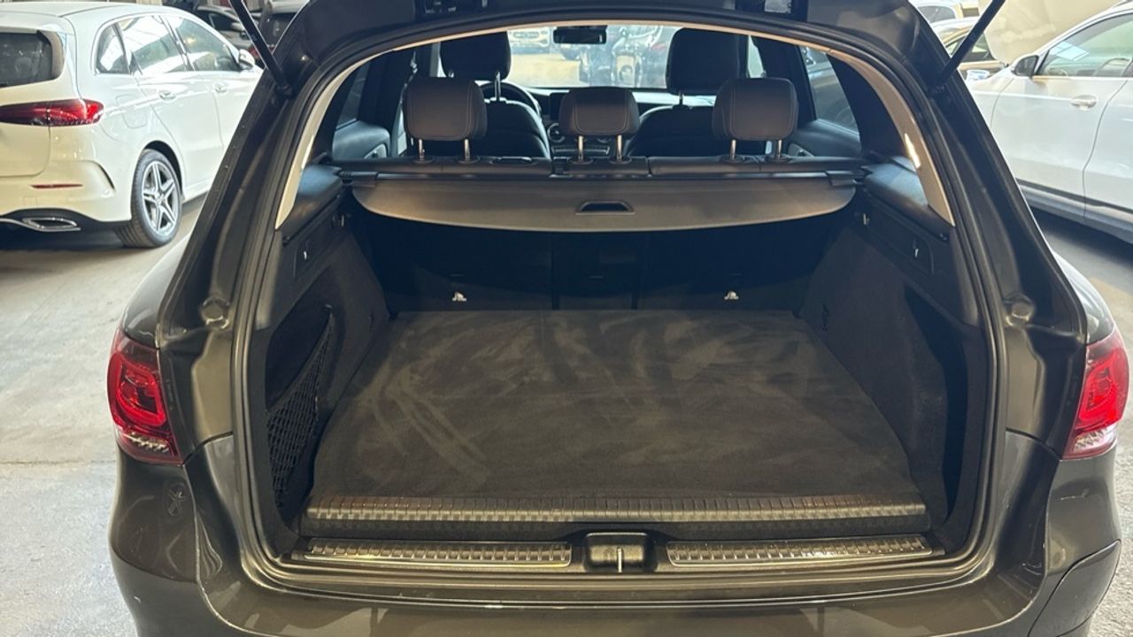 mercedes-glc-glc-300-e-4matic-imagen-12