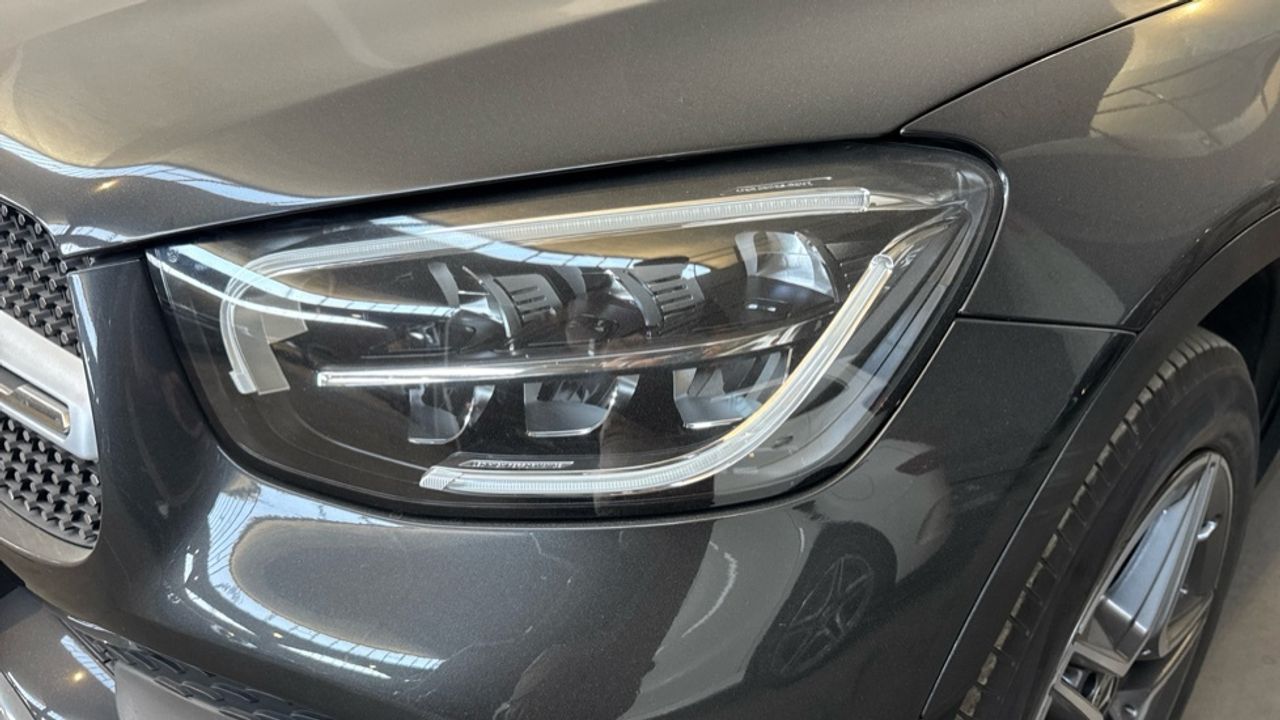mercedes-glc-glc-300-e-4matic-imagen-13
