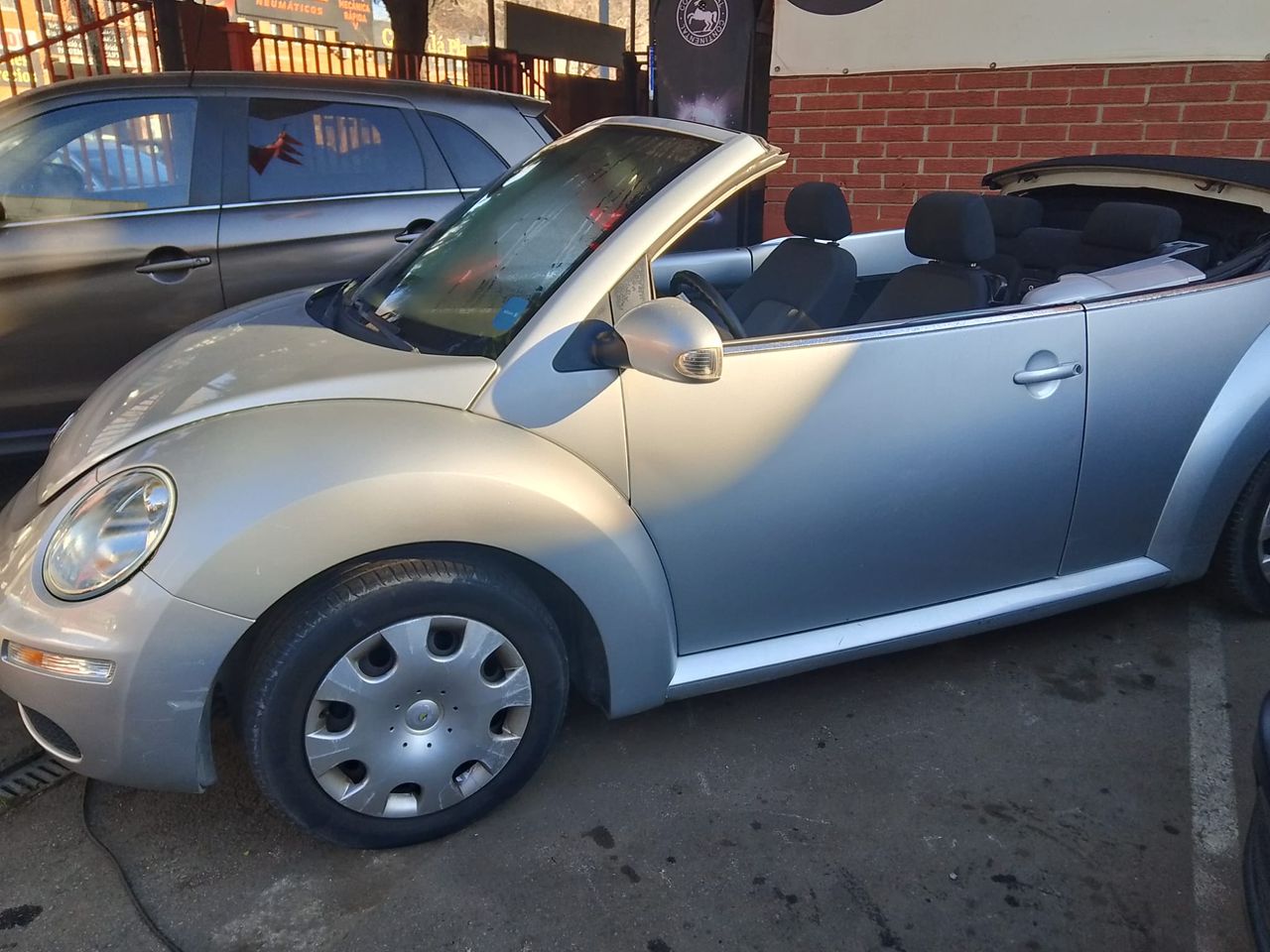 Foto volkswagen beetle cabrio 2006 /