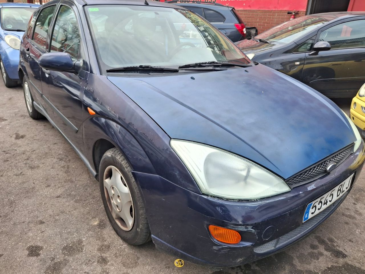 ford focus 2001 /