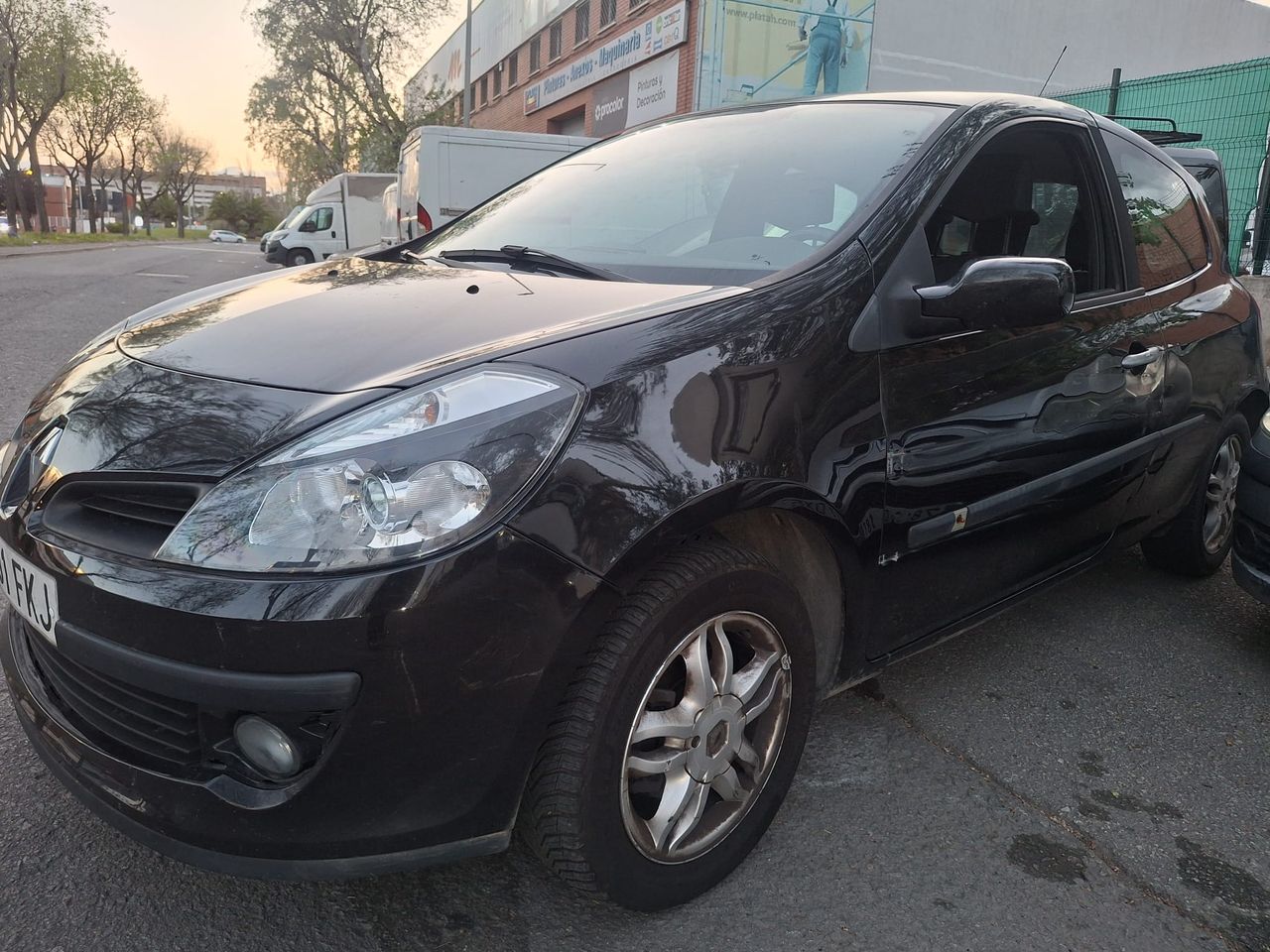 renault clio 2006 / foto grande (3)