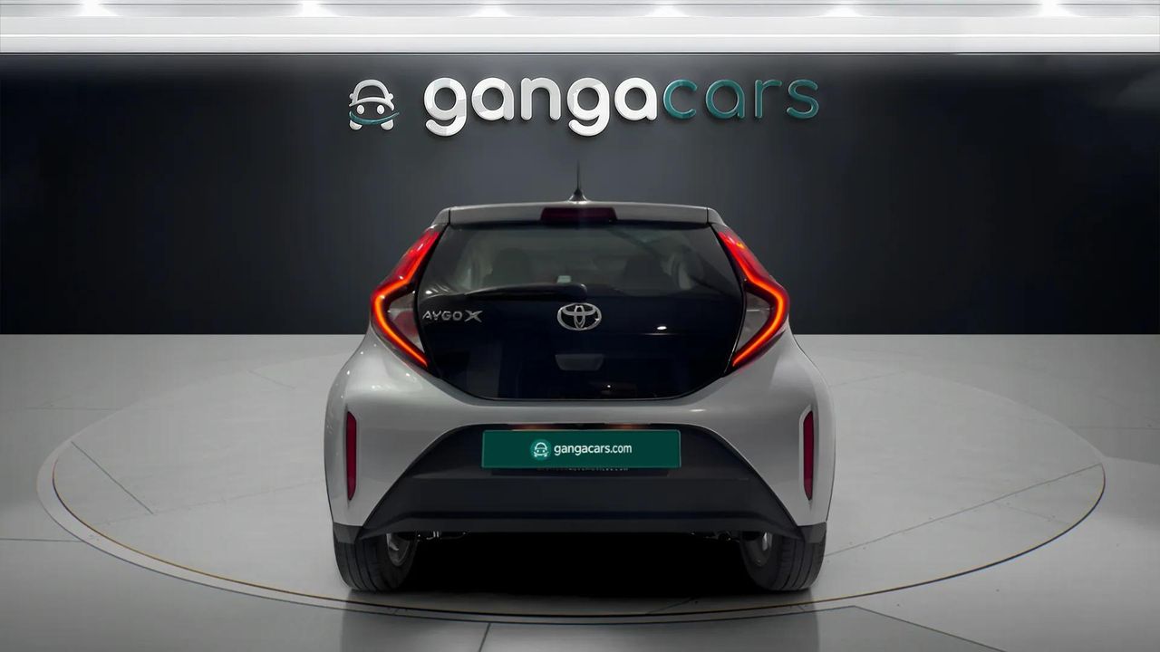 bg