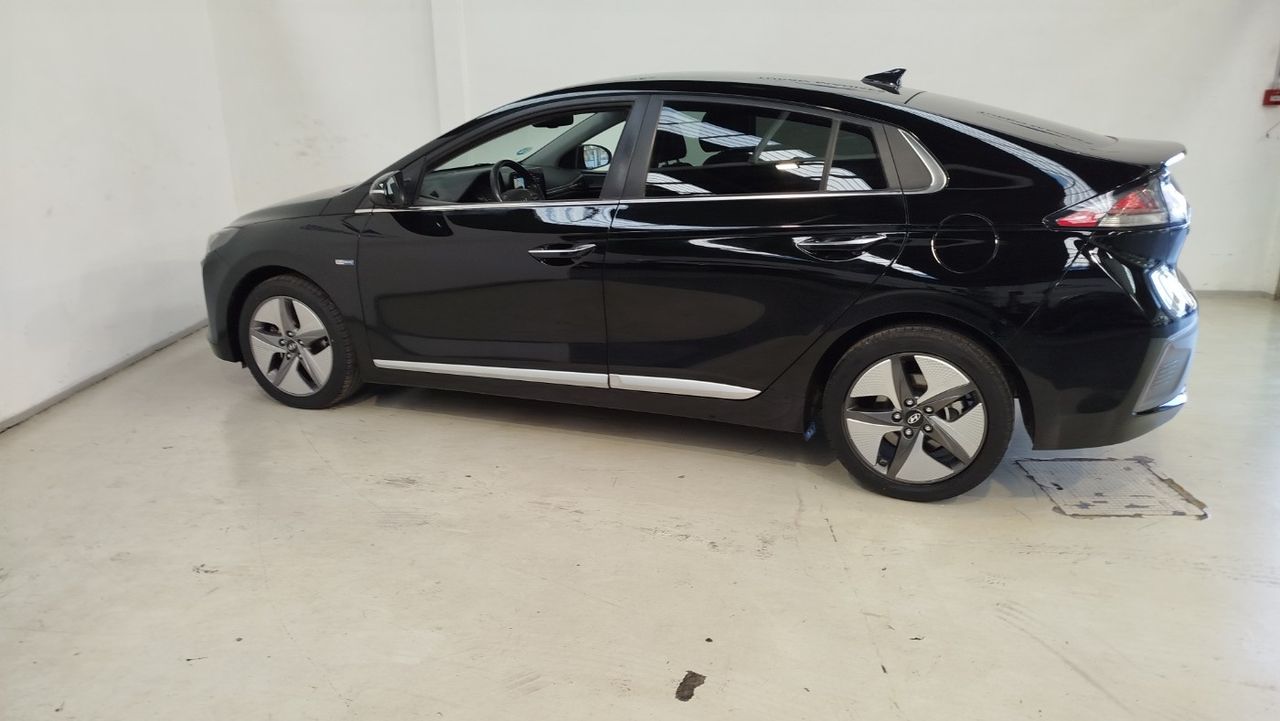 Hyundai IONIQ 1.6 GDI HEV Tecno DCT - foto 15