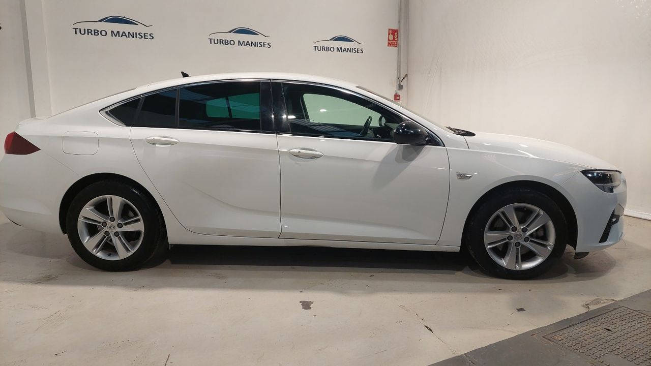 opel insignia  2022 / foto grande (2)