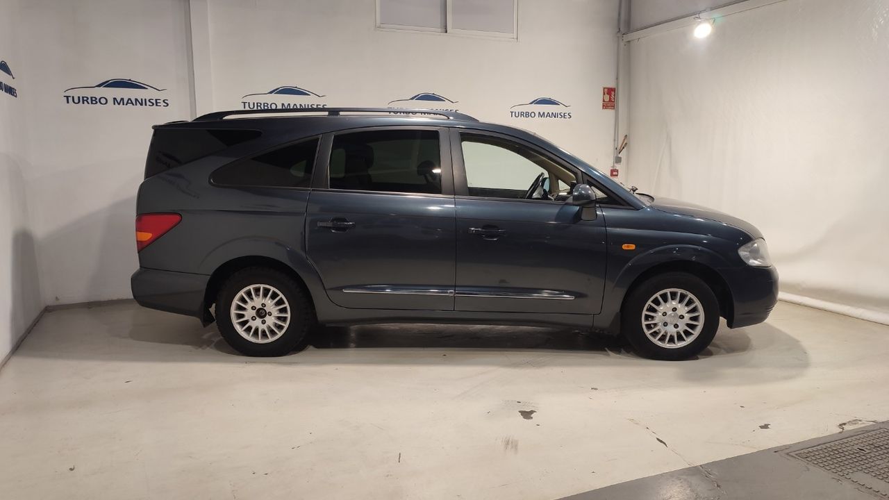 ssangyong rodius 2009 / foto grande (3)
