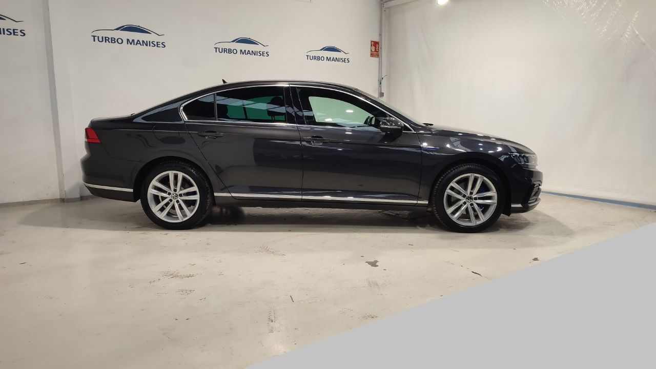 volkswagen passat 2021 / foto grande (3)