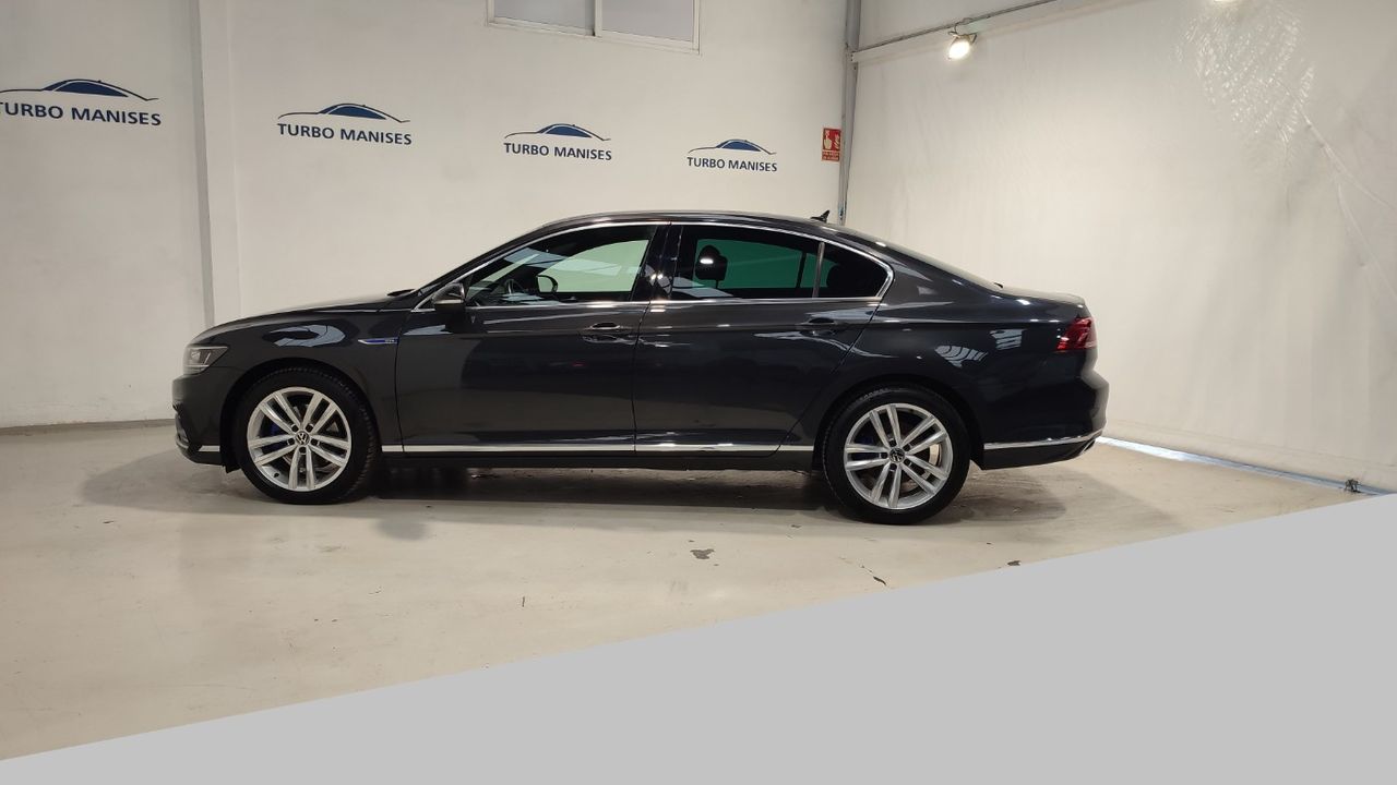 volkswagen passat 2021 / foto grande (2)