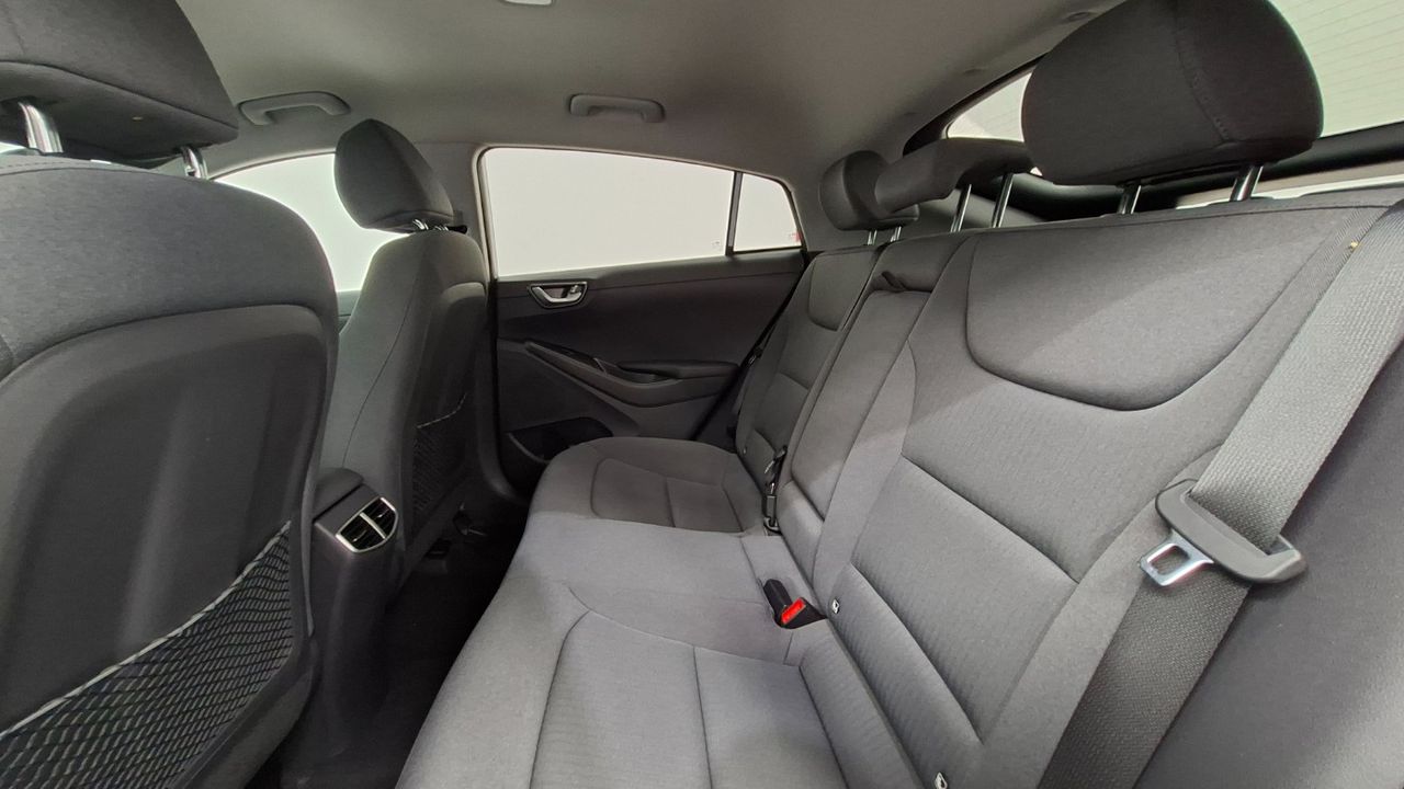 Hyundai IONIQ 1.6 GDI HEV Tecno DCT - foto 11