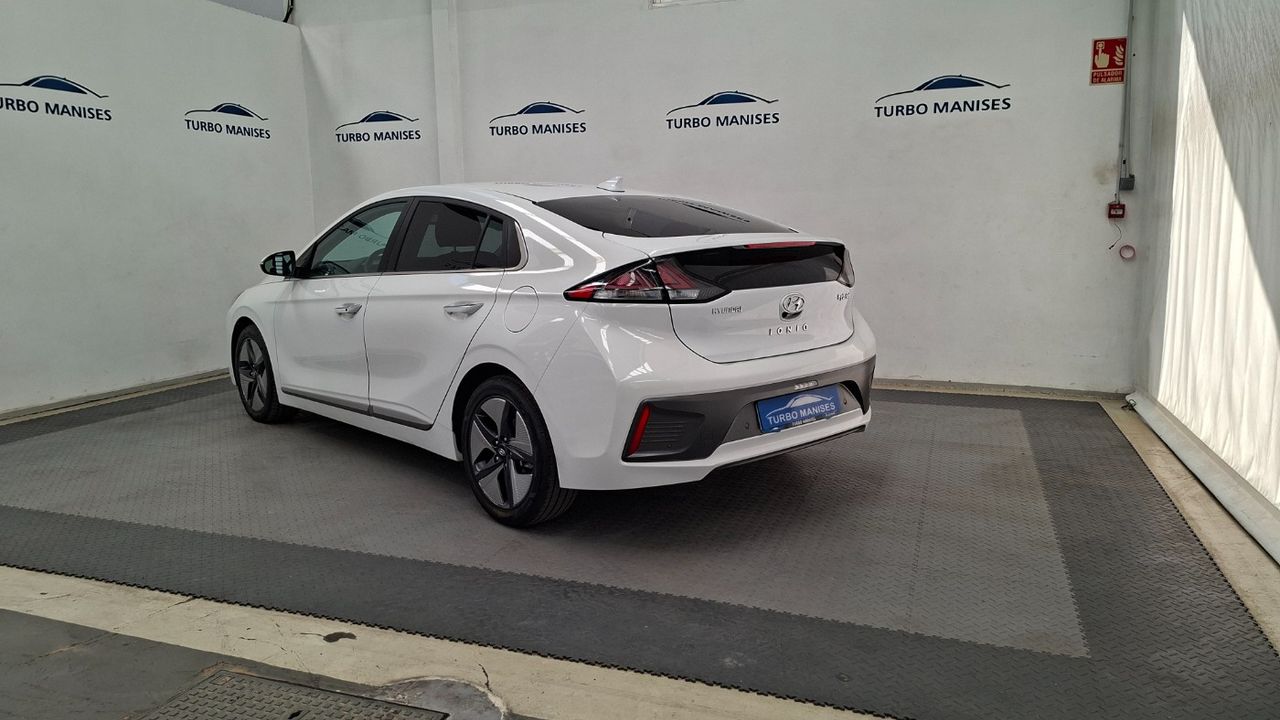 Hyundai IONIQ 1.6 GDI HEV Tecno DCT - foto 5