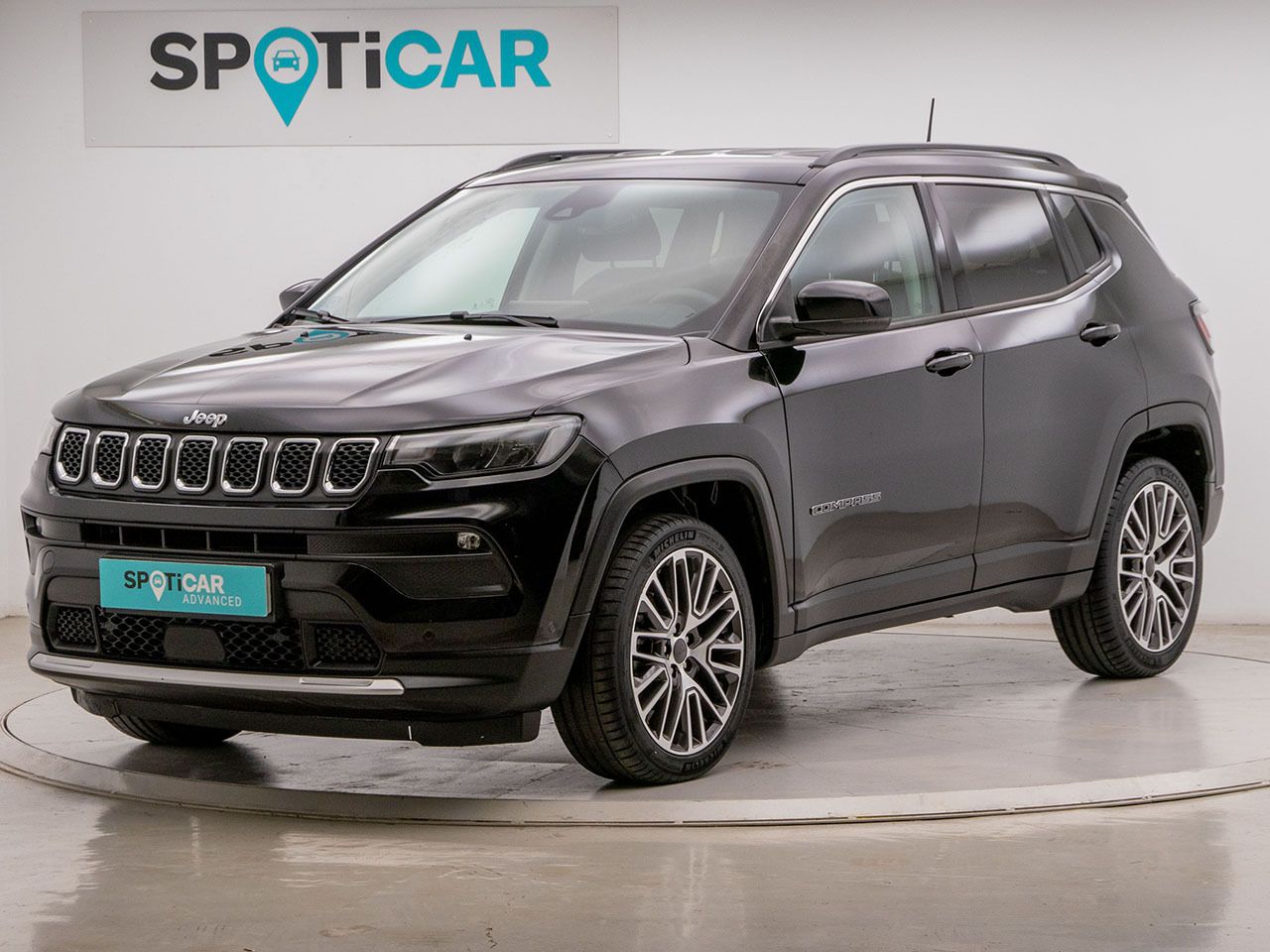 3 plazas individuales aparcamiento  de segunda mano - jeep compass 2022 /