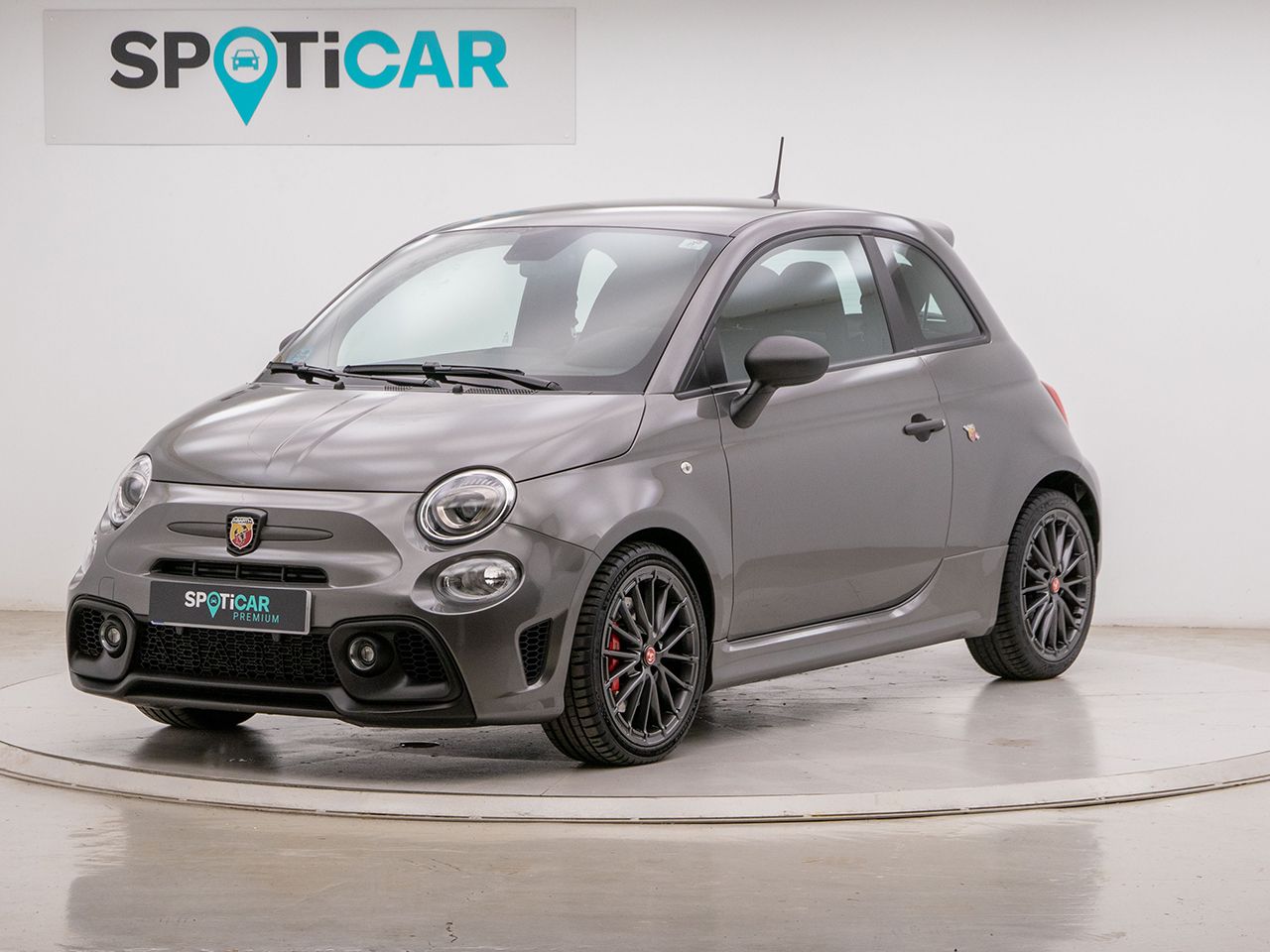 Reposacabezas delanteros regulables  de segunda mano - abarth 500 2023 /