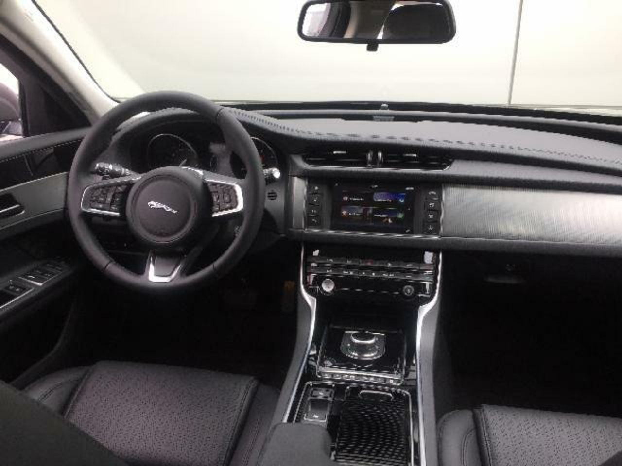 jaguar xf 2017 / foto grande (3)