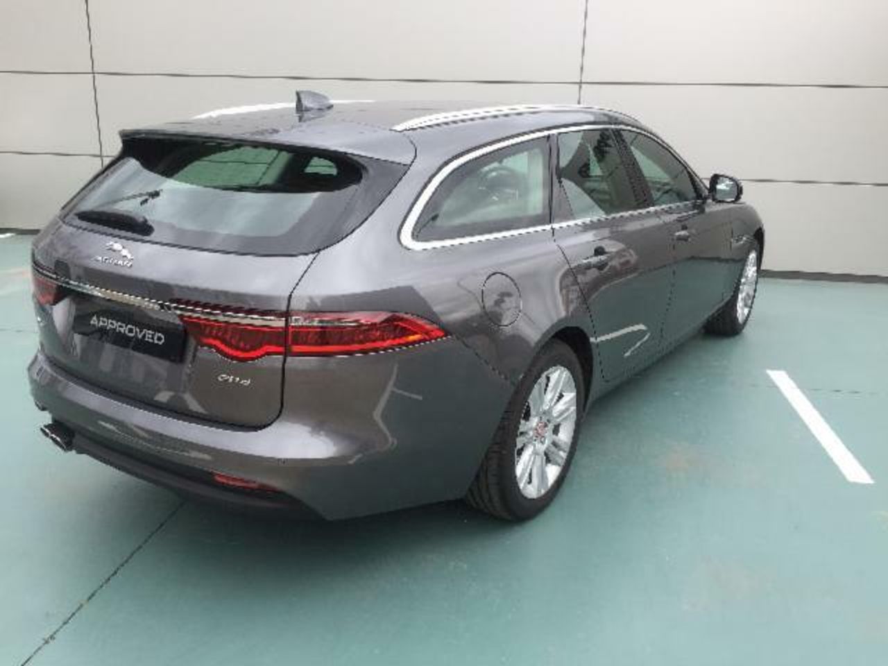 jaguar xf 2017 / foto grande (2)