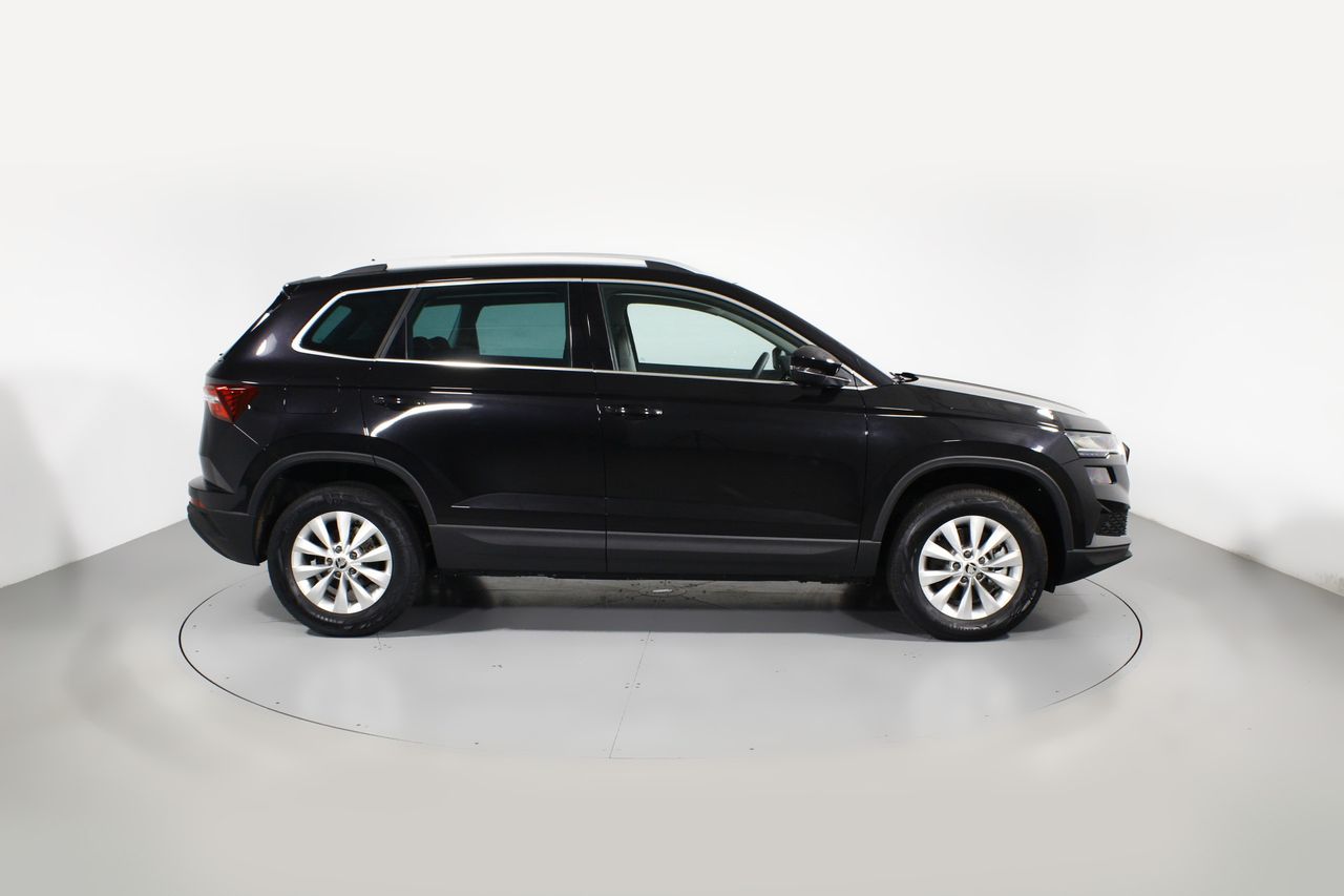 skoda karoq 2023 / foto grande (3)